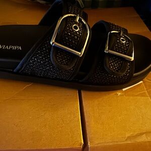 Black Textured Slide with Buckles